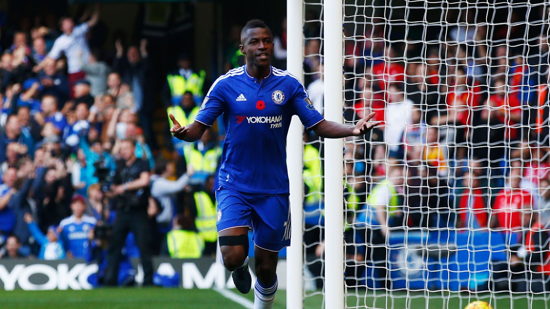 Ramires celebra un gol con el Chelsea