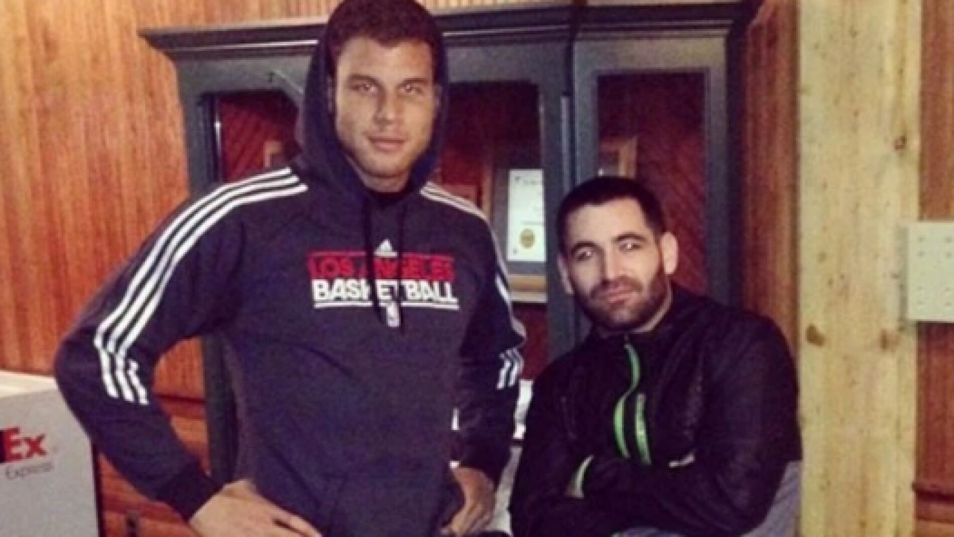 Blake Griffin y Matias Testi posan en una foto