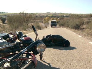 Gervasio y Eladio atracan el furgón de la Guardia Civil