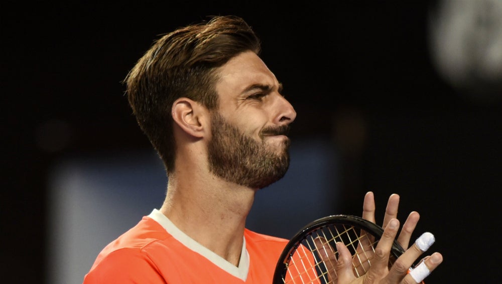 Marcel Granollers lamenta un fallo durante su partido