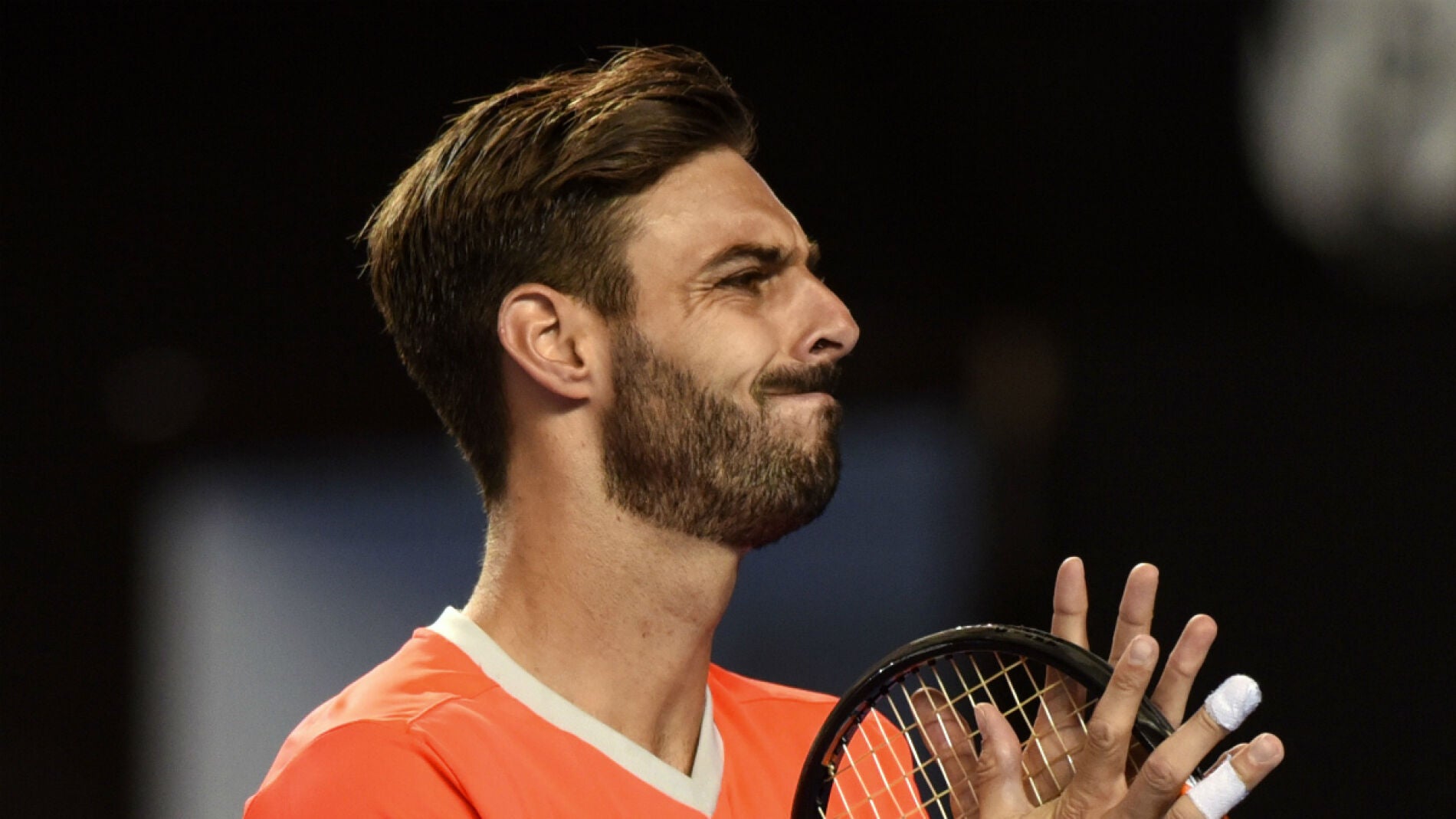 Marcel Granollers lamenta un fallo durante su partido