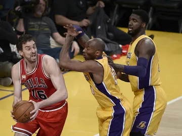 Gasol, frente a Bryant Gasol, frente a Bryant