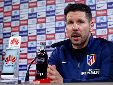 Simeone, durante la rueda de prensa Simeone, durante la rueda de prensa