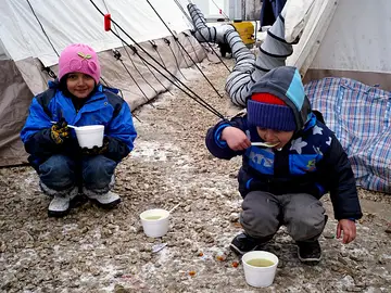 Niños refugiados Niños refugiados