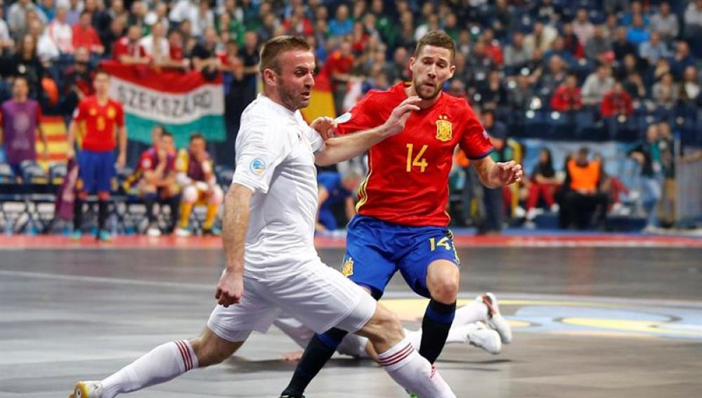 España ganó con rotundidad su primer partido del Europeo ante Hungría
