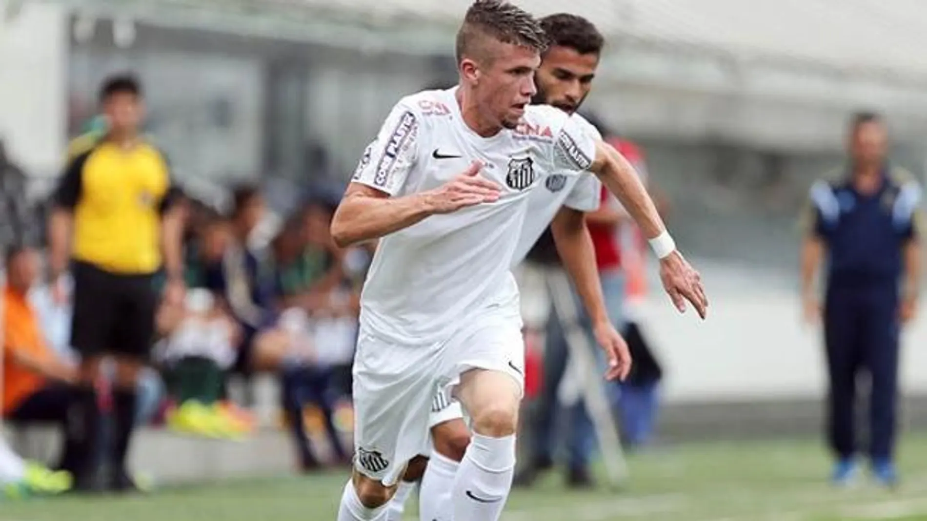 Caio Henrique durante un partido con el Santos Caio Henrique durante un partido con el Santos