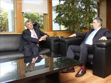 Ángel María Villar y Miguel Cardenal reunidos Ángel María Villar y Miguel Cardenal reunidos