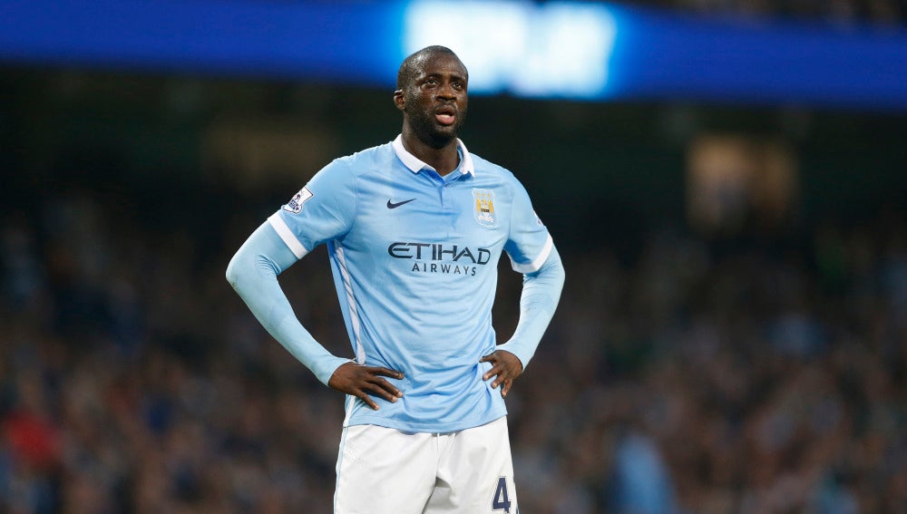 Touré Yaya durante un partido con el Manchester City