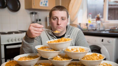 Un joven adicto a los cereales teme por su vida al consumir trece cuencos diarios