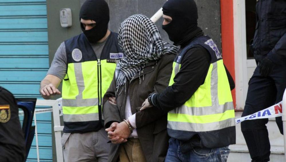 Detienen a siete presuntos miembros de Daesh y Al Nusra en Alicante, Valencia y Ceuta