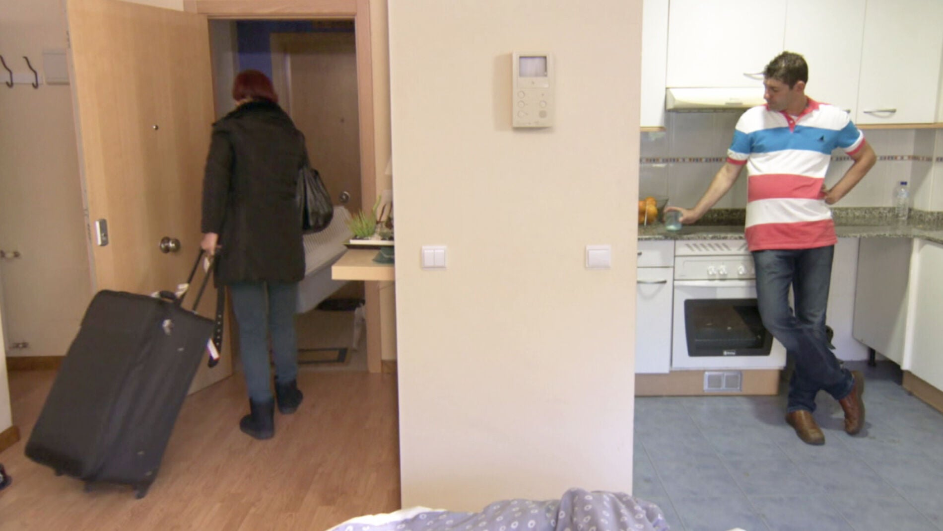 Andrea se va de casa