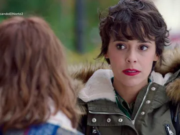 Adela desprecia a Carol Adela desprecia a Carol