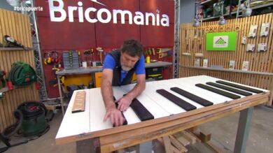 Bricomanía personaliza una puerta de interior con un teclado de piano