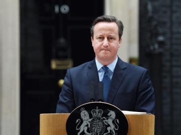 Cinco miembros del Gobierno, se desmarcan de Cameron y piden salir de la Unión Europea