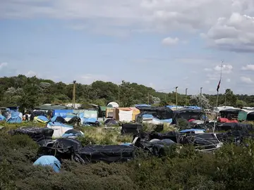 Vista del campamento de la "jungla de Calais" Vista del campamento de la "jungla de Calais"
