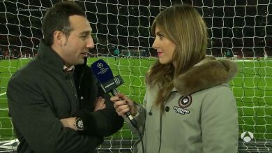 Santi Cazorla, con Susana Guasch: 