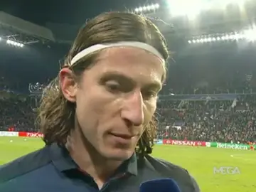 Filipe Luis atiende a la prensa Filipe Luis atiende a la prensa