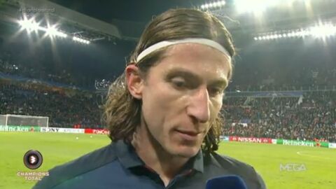 Filipe Luis atiende a la prensa