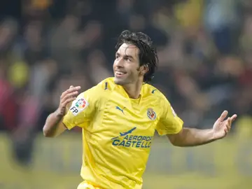 Robert Pires, durante su etapa en el Villarreal Robert Pires, durante su etapa en el Villarreal