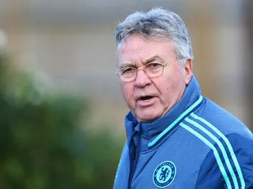 Guus Hiddink en un entrenamiento del Chelsea Guus Hiddink en un entrenamiento del Chelsea