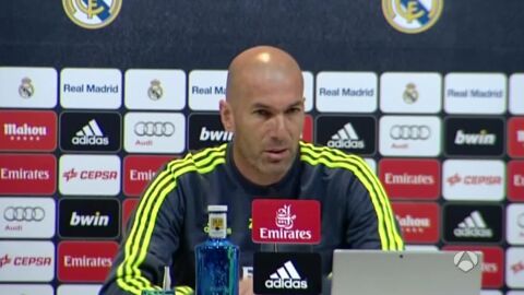 Zinedine Zidane en rueda de prensa