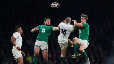 Inglaterra vence a una buena Irlanda en Twickenham