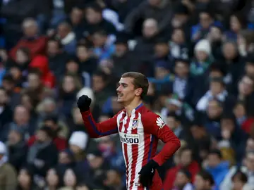 Antoine Griezmann celebra su gol en el derbi madrileño Antoine Griezmann celebra su gol en el derbi madrileño
