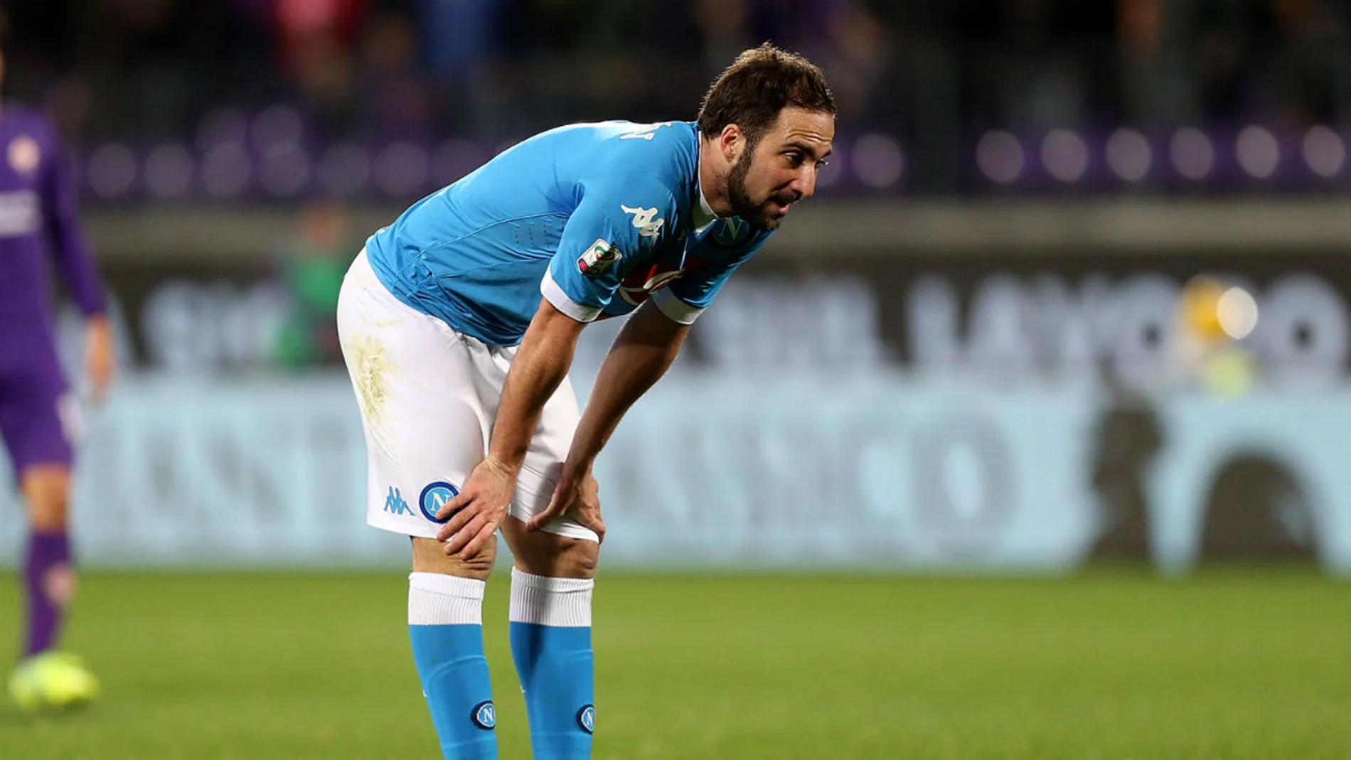 Higuaín se lamenta tras una acción Higuaín se lamenta tras una acción