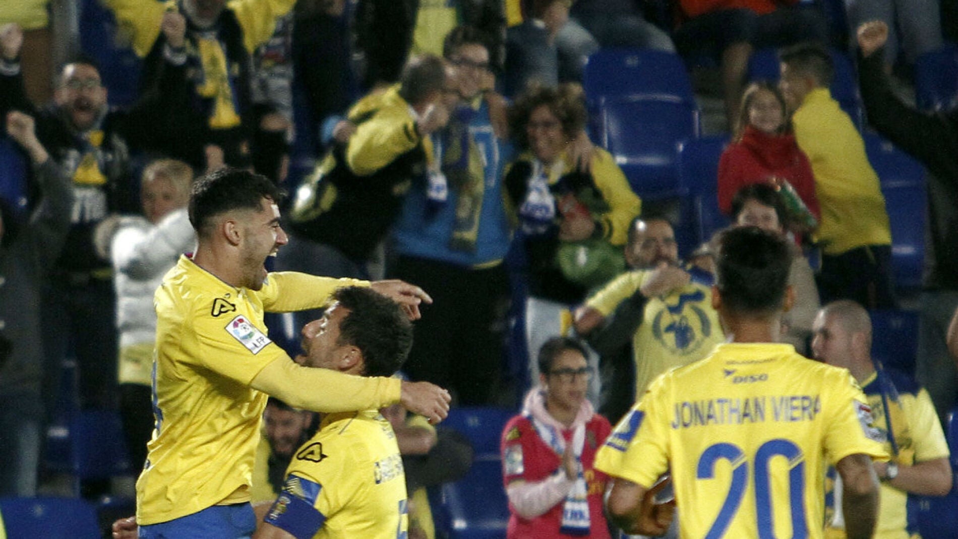 Tana celebra un de sus dos goles al Getafe