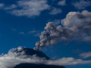 Se despierta el volcán Tungurahua (01-03-2016)
