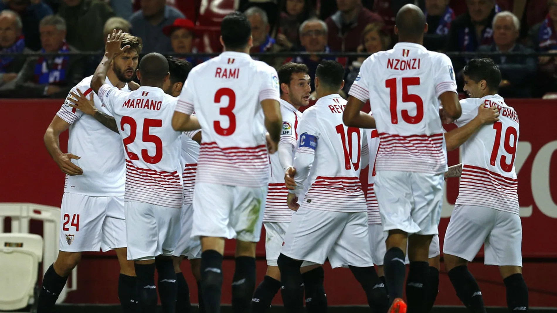 Llorente celebra su gol ante el Eibar Llorente celebra su gol ante el Eibar