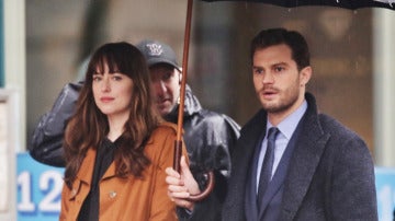 Así lucen Dakota y Dornan en el set de 'Cincuenta Sombras más oscuras'