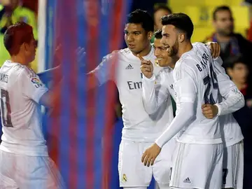 El Real Madrid celebra el gol de Ronaldo El Real Madrid celebra el gol de Ronaldo