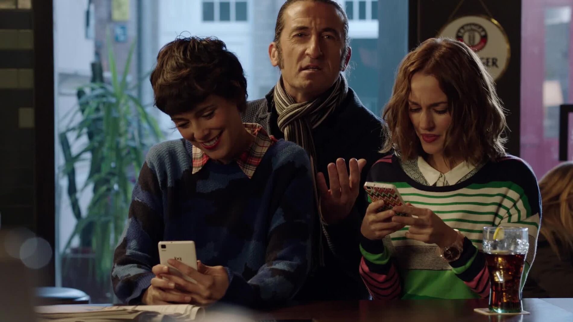 "Esa forma de ligar es un atraso"