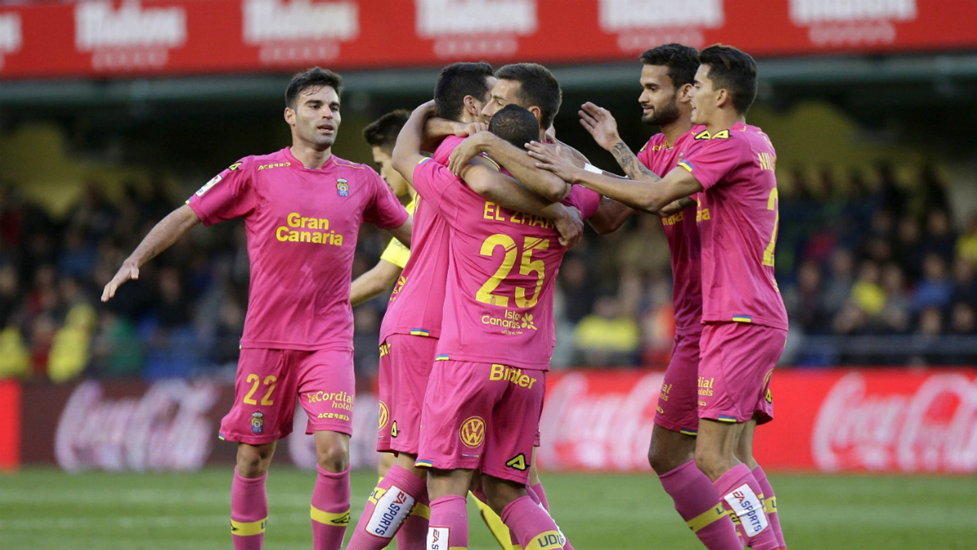 Los jugadores de Las Palmas celebran un gol Los jugadores de Las Palmas celebran un gol