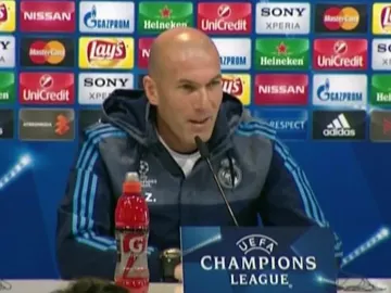 Zinedine Zidane, en rueda de prensa Zinedine Zidane, en rueda de prensa