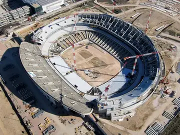 El nuevo estadio de La Peineta, desde arriba El nuevo estadio de La Peineta, desde arriba