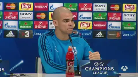 Pepe en rueda de prensa Pepe en rueda de prensa