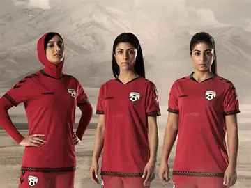 La nueva equipación con hijab La nueva equipación con hijab