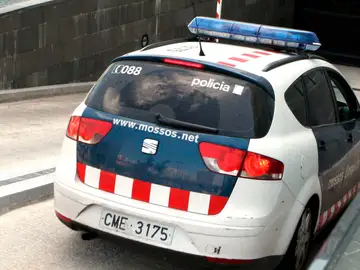 Un coche de los Mossos d´Esquadra Un coche de los Mossos d´Esquadra