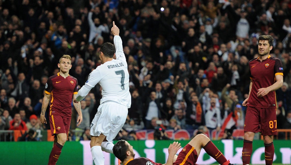 Cristiano Ronaldo celebra su gol contra la Roma