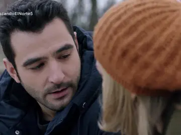 Álex y Ulrike, a punto de besarse: “Siempre puede aparecer alguien que te haga dudar de lo que quieres” Álex y Ulrike, a punto de besarse: “Siempre puede aparecer alguien que te haga dudar de lo que quieres”