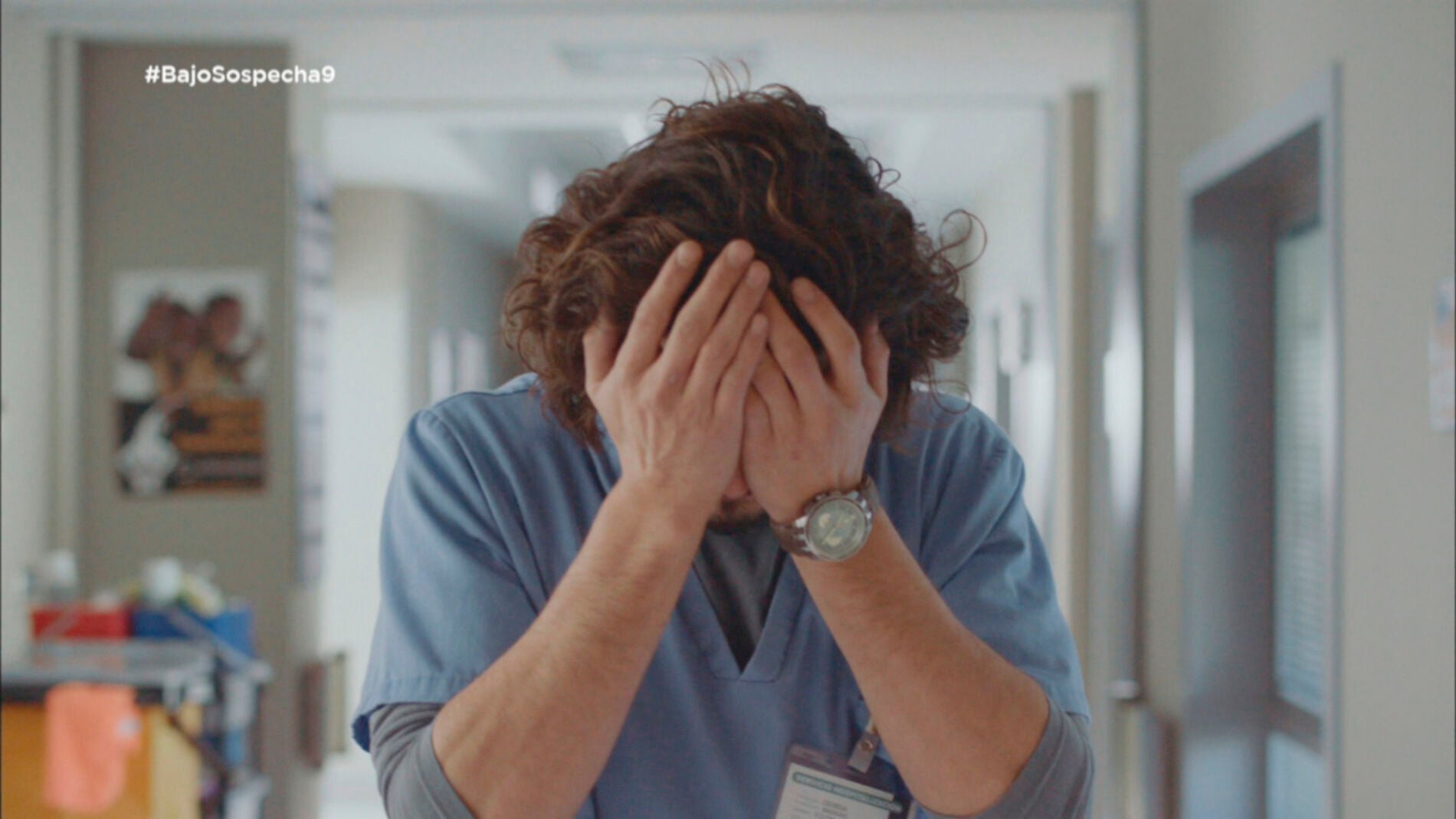 V&iacute;ctor se derrumba