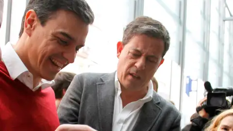 José Ramón Gómez Besteiro, en un acto junto a Pedro Sánchez José Ramón Gómez Besteiro, en un acto junto a Pedro Sánchez