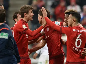Los jugadores del Bayern celebran el gol de Thiago Los jugadores del Bayern celebran el gol de Thiago