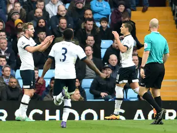 El Tottenham se alegra por la victoria. El Tottenham se alegra por la victoria.