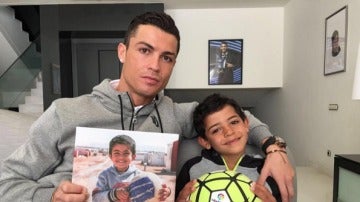 Cristiano y su hijo, en la campaña de apoyo a los niños sirios