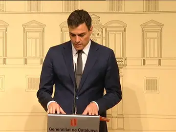 Pedro Sánchez. durante la rueda de prensa tras su encuentro con Puigdemont Pedro Sánchez. durante la rueda de prensa tras su encuentro con Puigdemont