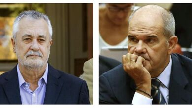 Los expresidentes Chaves y Griñán piden su baja como militantes del PSOE