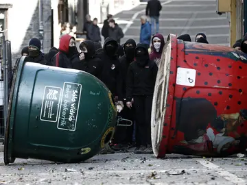 Violencia en las calles de Pamplona al término de la manifestación de estudiantes Violencia en las calles de Pamplona al término de la manifestación de estudiantes